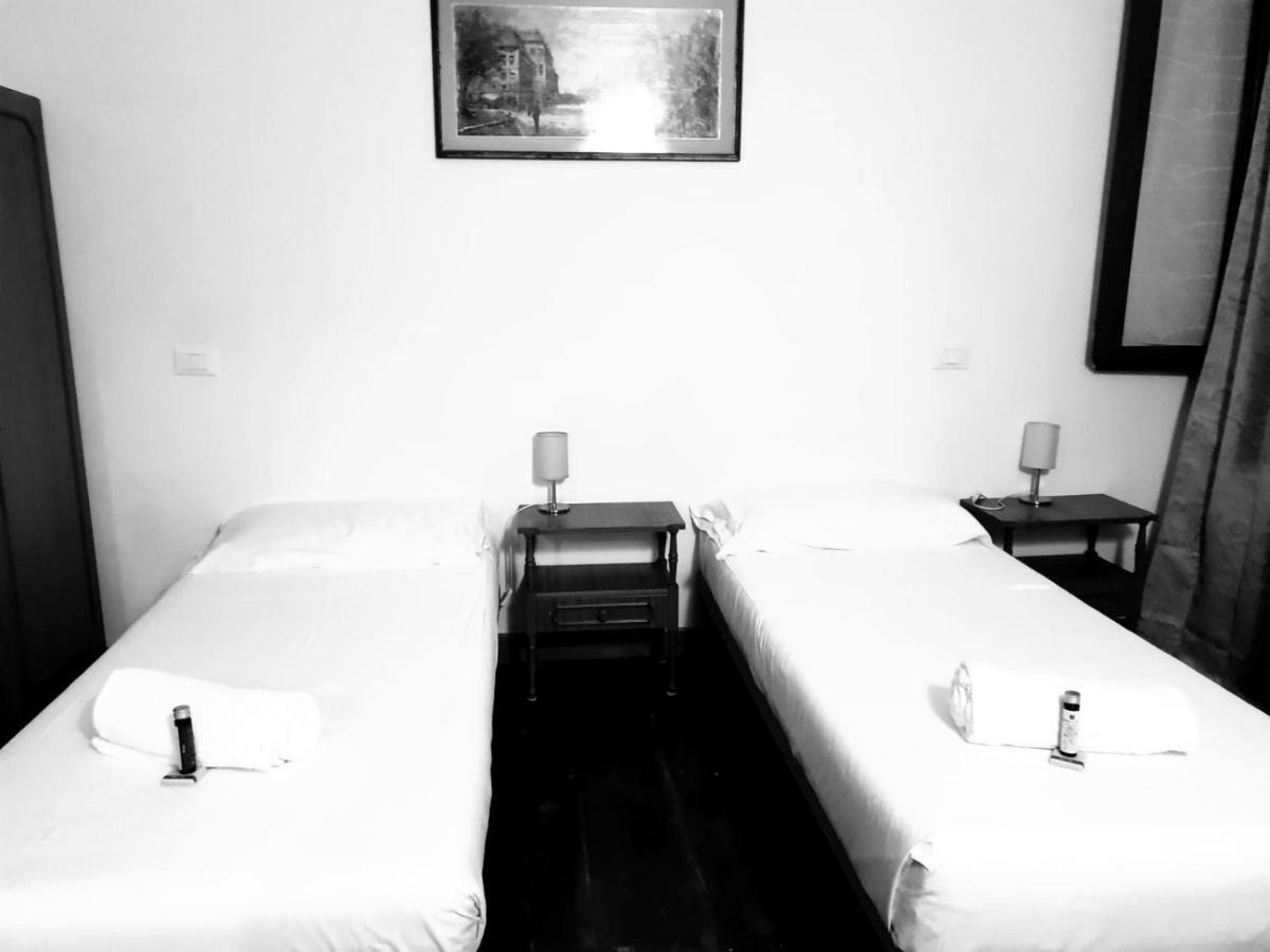 Casa Di Adel Hotel Venetië Buitenkant foto